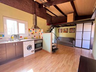Loft a Sants. Ático tipo loft con terraza privada en el corazón de sants