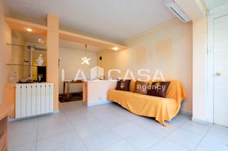 Appartement à La Verneda - La Pau. Piso luminoso con 3 habitaciones dobles y excelente ubicación