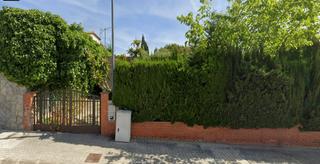 Terreny residencial  Carrer dels plàtans. La casa agency presenta terreno en venta  construye la casa de t