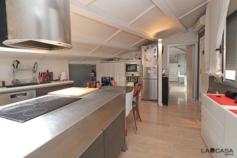 Foto 16166232-a968-4016-87b4-306b17056f84. Piso ático con terraza privada en finca seminueva con ascensor 75 m 12 m de terraza en Barcelona