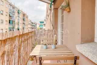 Appartement  Carrer verge de montserrat. Oportunidad única en el centro de canovelles  piso de 108 m list
