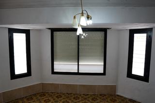 Etagenwohnung in La Torrassa. Piso en venta  4 planta sin ascensor