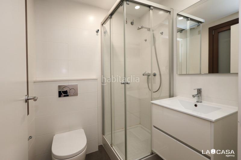 Foto b114cd07-248e-4649-855d-db55c1ebfecc. Pis a Sant Antoni Barcelona