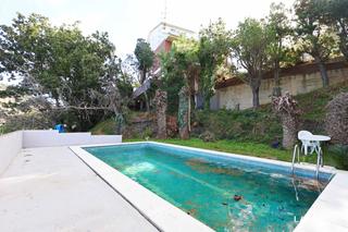 Maison à La Miranda. Vivir en ciutat diagonal  la miranda elegancia, privacidad y con