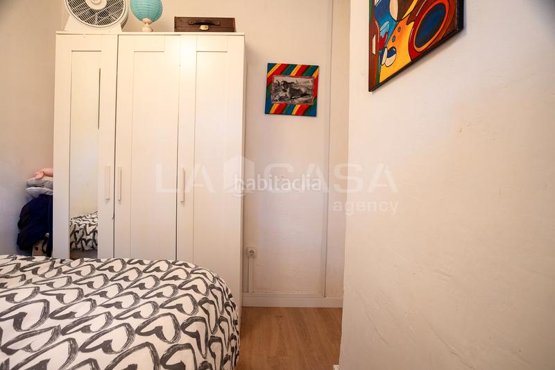 Foto f5425336-9b2a-4ace-9309-24f10f6d0756. Pis a La Verneda - La Pau Barcelona