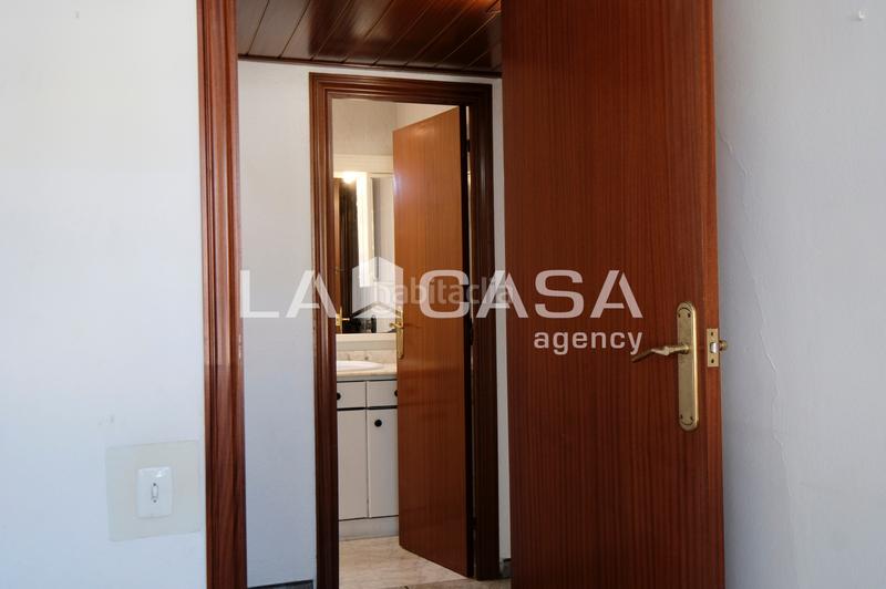 Foto f15c1e2b-aa9e-4efe-8045-025ee2b83ce8. Pis amb calefacció a Turó de la Peira Barcelona