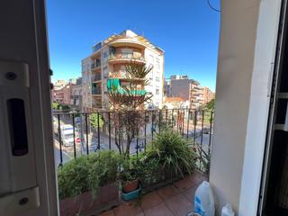 Flat in Vilapicina - Torre Llobeta. Piso completamente exterior en finca con ascensor  3 habitacione