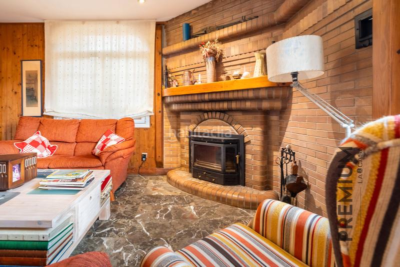 Foto 3bd70500-ec4f-43da-8261-acde96210be9. Maison avec chauffage parking piscine dans Begues