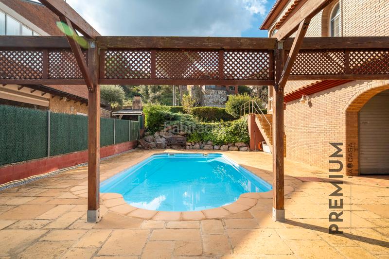 Foto 5efe9ca5-ce83-4a4b-b7bb-93bd5a1d0875. Maison avec chauffage parking piscine dans Begues