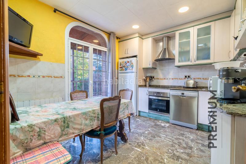 Foto a639688f-24e8-46e6-b210-18a7239e105a. Maison avec chauffage parking piscine dans Begues