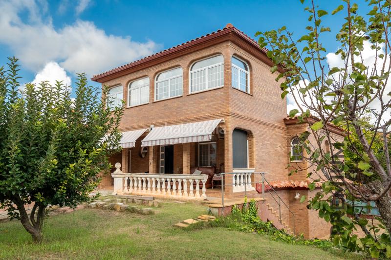 Foto a89e231a-ad48-4d0a-a581-4403524b4147. Maison avec chauffage parking piscine dans Begues