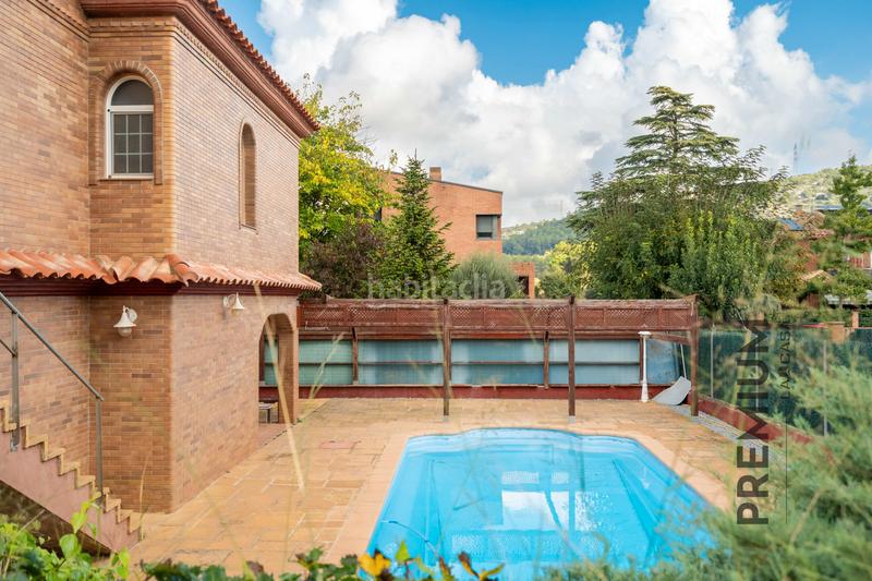 Foto e0f79b72-c248-406e-813d-b258664304ed. Maison avec chauffage parking piscine dans Begues