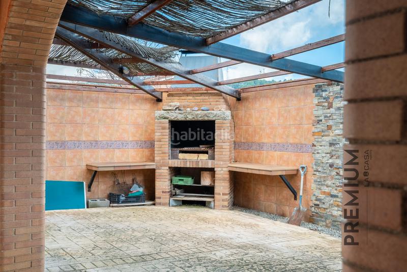 Foto eb9665fd-5a62-4684-858e-f44fb65bd2eb. Maison avec chauffage parking piscine dans Begues