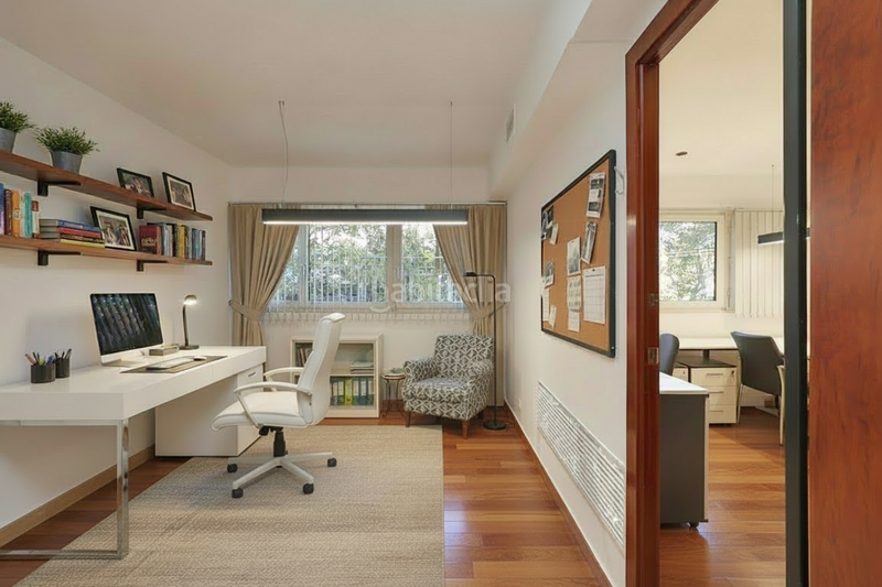 Foto b35445ed-a999-4994-88cb-c9f579549c42. Local commercial dans El Poble Sec - Parc de Montjuïc Barcelona