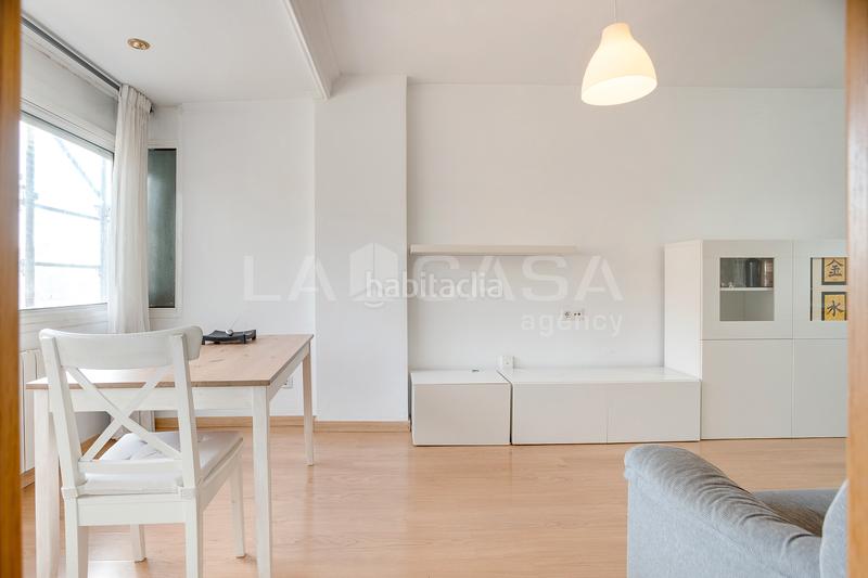 Foto 87a06923-0ae1-4868-8a06-521c1e8fafcc. Flat in La Verneda - La Pau Barcelona