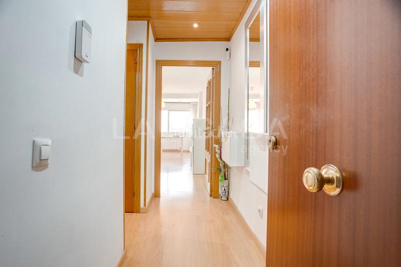 Foto bb645e5e-ebd9-45ce-bccd-3f74005c3d6d. Flat in La Verneda - La Pau Barcelona