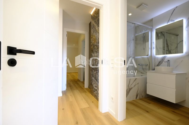 Foto ee45d8ca-a872-4169-a86e-8de9441c4db3. Pis amb calefacció a Dreta de l´Eixample Barcelona
