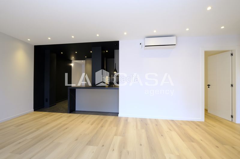 Foto f80781a3-53cd-465d-98ed-05bf67be6b0a. Pis amb calefacció a Dreta de l´Eixample Barcelona