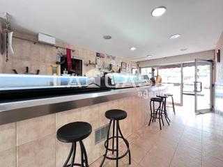Local commercial à La Mina
