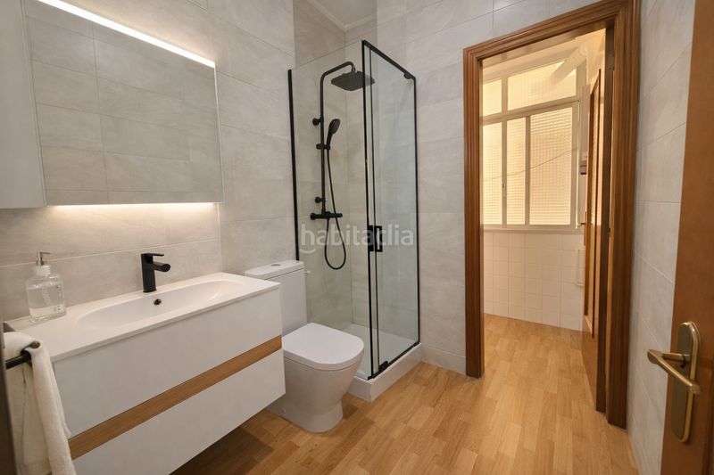 Foto 49542a7b-08fd-4b8a-8d25-0dd43c5f8c51. Pis a Poblenou Barcelona