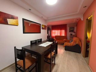 Piso en El Pedró. Amplia vivienda de 96 m2 con patio interior en el pedró  cornell