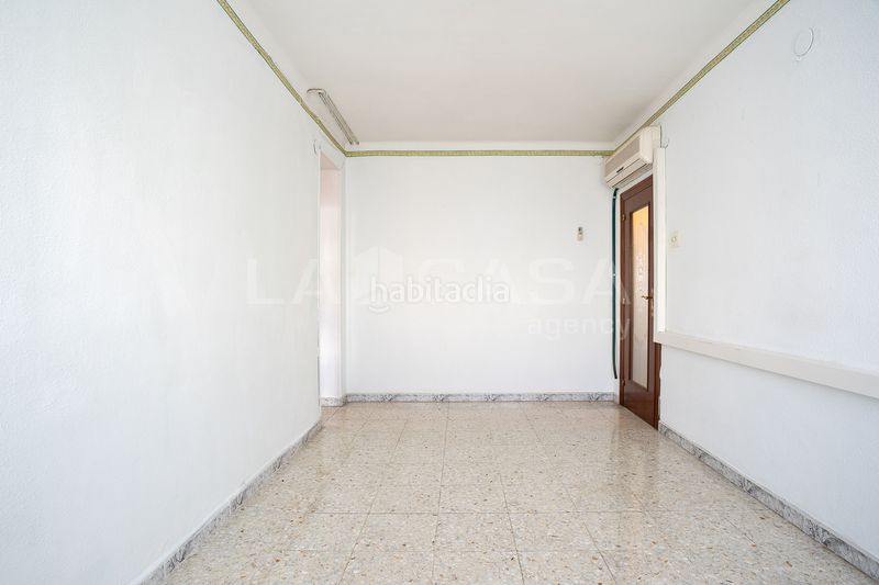 Foto dc528997-72a6-477e-a10f-536ecd99a8bc. Pis a Sant Ildefons Cornellà de Llobregat