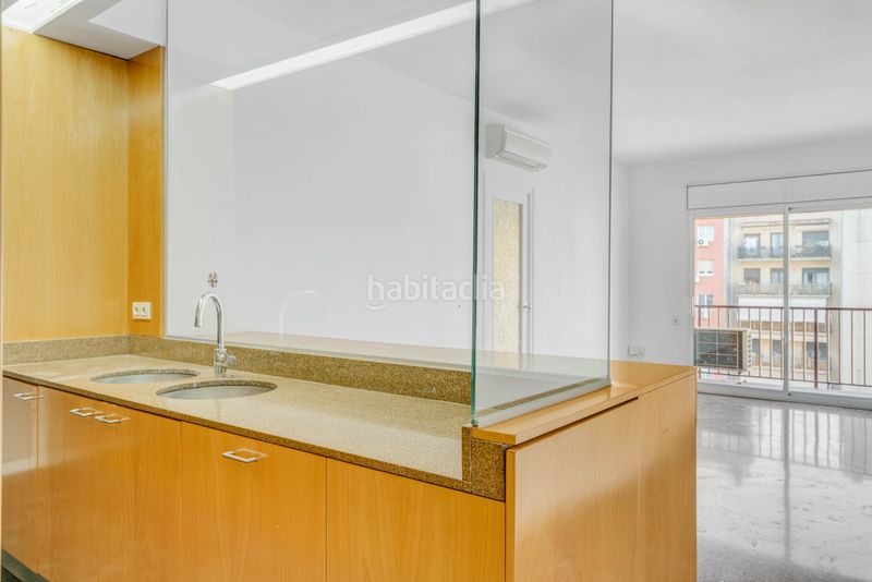 Foto 2d16eba3-8495-4b96-b064-d59992390de1. Pis amb calefacció a Navas Barcelona