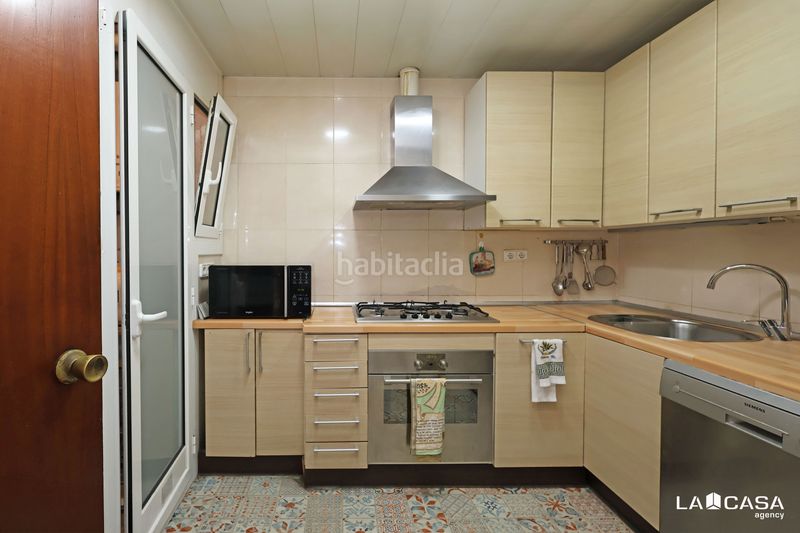 Foto 0150c44b-f566-48bf-932e-90a385cba478. Pis amb calefacció a Fort Pienc Barcelona