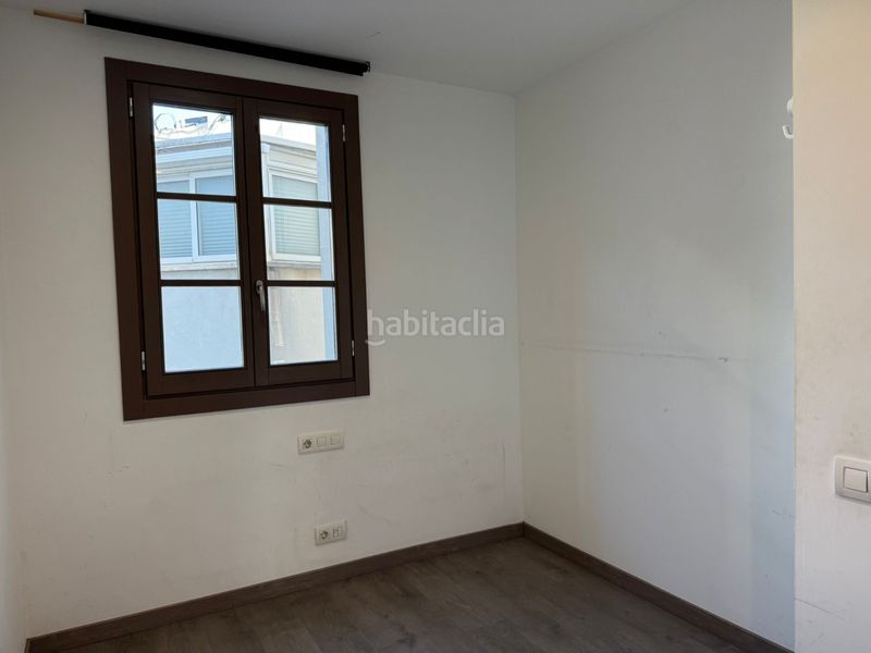 Foto 601b75e4-a77c-4fa9-a046-a3a7e60bfa6a. Pis a Sant Antoni Barcelona