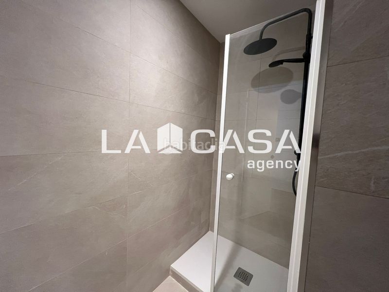 Foto e3d1d993-cf8a-4ee1-bca9-8b8e55d7bf8e. Pis a Porta Barcelona