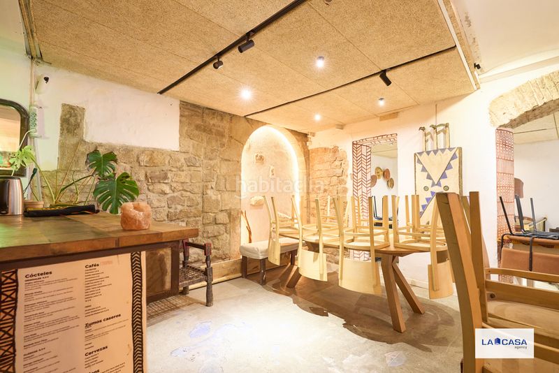 Foto eee47bfd-879c-43b9-aa55-4a4a911d06fb. Local comercial a St. Pere - Sta. Caterina - El Born Barcelona