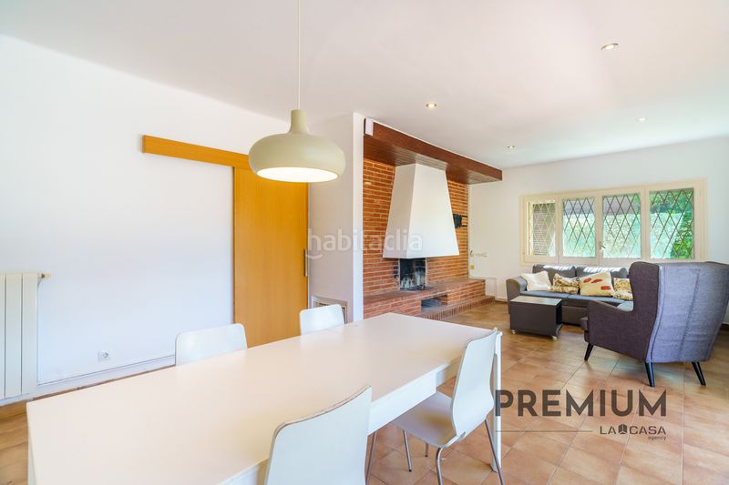 Foto ddda381a-a523-46f0-8660-030a4e5bdb5b. Casa amb aparcament a Granvía-Mar Castelldefels