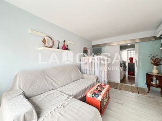 Pis a Congrés. Piso exterior muy luminoso de 3 habitaciones junto al metro gorg