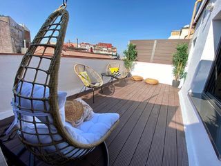 Àtic  Carrer de jaume fabra. Loft moderno con gran terraza privada en poble sec