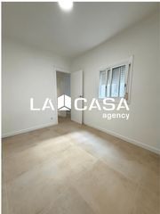 Dachwohnung in Fondo. Ático reformado a estrenar con gran terraza en calle bruc