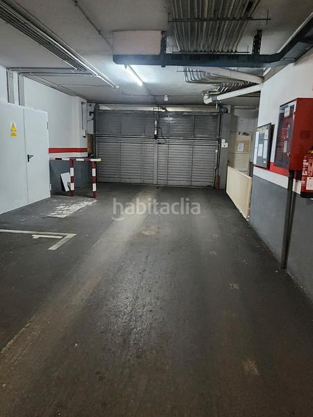 Foto ec849ccf-1500-4aa3-9585-644cac0436b5. Autoparkplatz in La Nova Esquerra de l´Eixample Barcelona