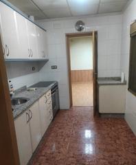 Maison jumelée à La Aljorra. Planta baja a 100 metros del nuevo colegio aljorra