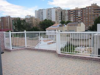 Lloguer Àtic a Barrio de la Concepción. Atico en 2da planta en bº de la concepción