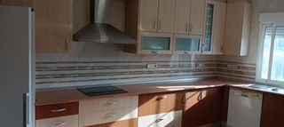 Location Mas à Perín. Casa de campo en esquina