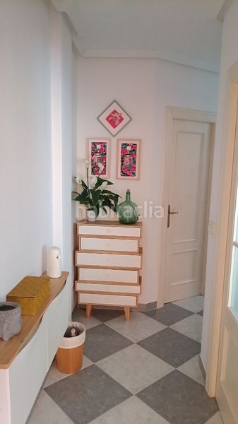 Foto dd6b875f-9adb-47f4-95ff-e6c1804f9012. Casa adossada amb xemeneia calefacció aparcament piscina a Alcázares (Los)