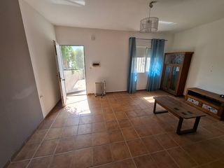 Miete Bauernhof  Pasaje las grillas 8. Casa de campo con parcela trasera vallada y jardín delantero