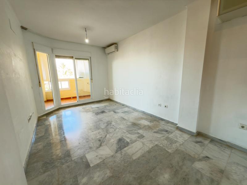 Foto a6bed8bb-ac3d-42f5-8178-10566eafe7c8. Appartement dans calle castaño 75 dans Torreblanca del Sol Fuengirola