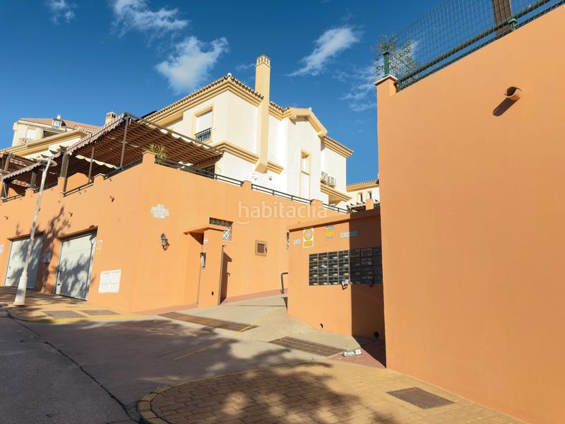 Foto 66c14315-649b-4f85-9528-5f84a9389389. Maison jumelée avec parking dans Los Pacos Fuengirola