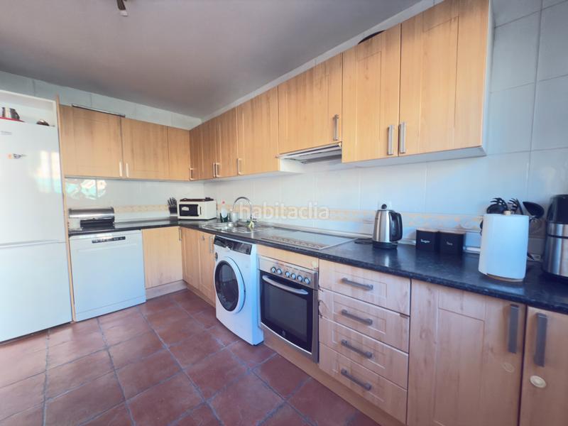 Foto 87a54415-d905-429c-9f30-71cdeb8ca6d8. Maison jumelée avec parking dans Los Pacos Fuengirola