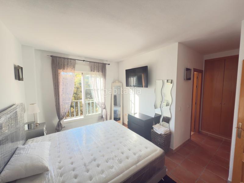 Foto a0f554b8-ab07-473e-8105-f351b8766d18. Maison jumelée avec parking dans Los Pacos Fuengirola