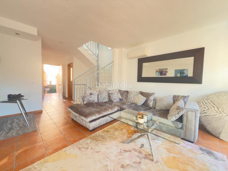 Foto da01104a-c871-4f8b-8bbd-84357c437c45. Maison jumelée avec parking dans Los Pacos Fuengirola