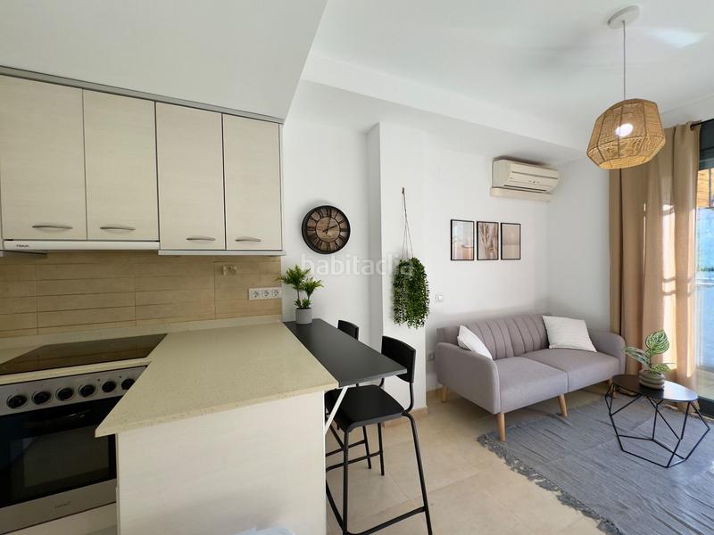 Foto 209b810d-fedc-4b93-8bd9-5e2c92307d89. Estudio  con balcón calle cesar cataldo en Benicarló