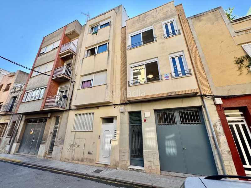 Foto f00a8a29-d7b7-4378-86de-ea8de568fda5. Edifici a Pueblo Benicarló