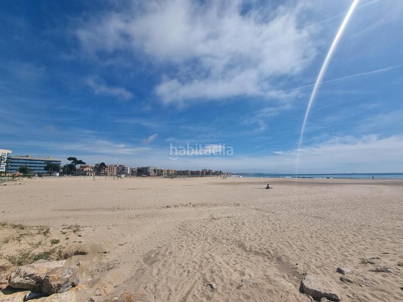 Foto bc854dbd-6f9a-4b51-b47e-6071c84e0edf. Planta baja en Platja de la Paella Torredembarra