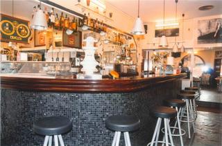 Local Comercial a Calle Àngel Guimerà